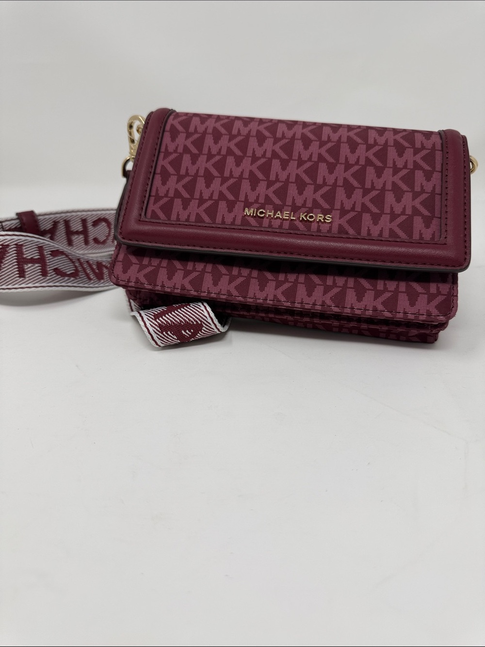 NWOT Michael Kors Logo Crossbody Bag in Plum/Magenta - Picture 3 of 9